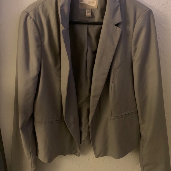 Forever 21 Grey Blazer - Picture 2 of 4